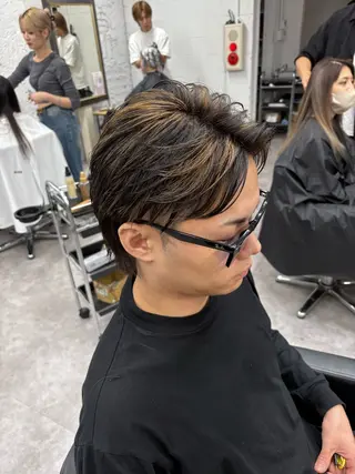 カラー メンズ 笹江 瑞穂のヘアスタイル
