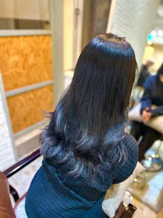 金 春江のヘアスタイル