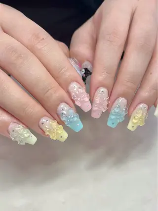 ネイル YOSHIDA 🌿のネイルデザイン