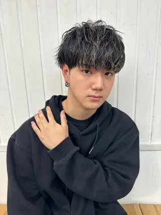 ショート KEIGO/ ベージュカラーのヘアスタイル