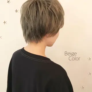 ショート カラー 市川 千夏のヘアスタイル