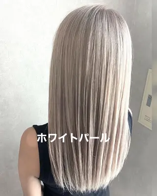 セミロング カラー パーマ ヘアアレンジ ハイトーン カラーのヘアスタイル