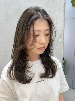 ロング カラー 谷町/Le'a /竹原しおなのヘアスタイル