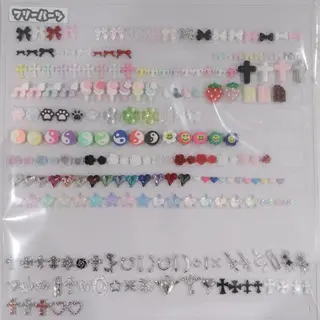 ネイル ユカ‎𖤐y2k/ 堺筋本町/心斎橋のネイルデザイン