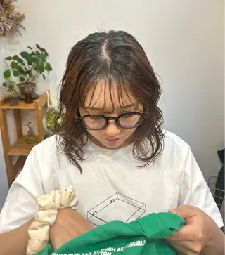 ミディアム パーマ 久保 璃々花のヘアスタイル