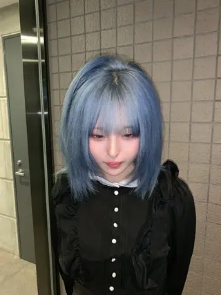 ミディアム カラー y2k/グランジ shunのヘアスタイル