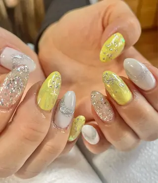 ネイル 中谷 亜佑美のネイルデザイン