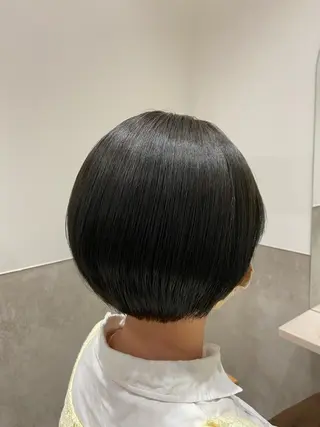 ショート カラー しみず さきのヘアスタイル