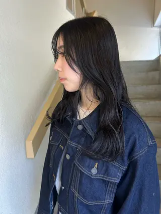 ミディアム 薄暮 マツイ レンのヘアスタイル