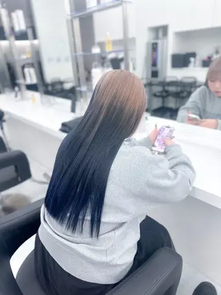 ロング カラー ウルフ&レイヤー特化 まとまる美髪矯正のヘアスタイル