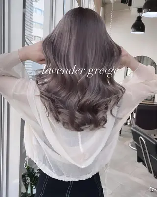 セミロング カラー 💜ハイトーン💛 マジカルかいちゃんのヘアスタイル
