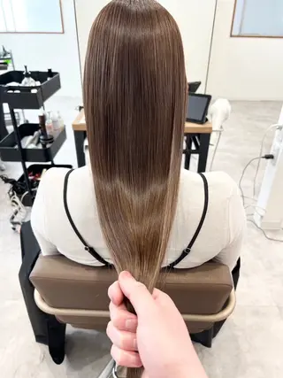 ロング カラー anon Loemのヘアスタイル