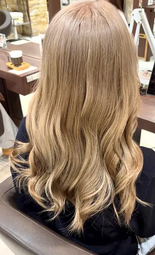 ロング 【暖色ハイトーン】 HARUNA🌼のヘアスタイル