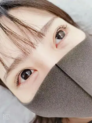 マツエク・マツパ 胡蝶蘭レディースサロ ン眉マツパエクステの眉毛・アイブロウイメージ