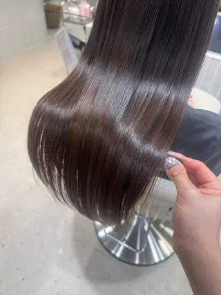 透明感カラー／ 縮毛矯正／まりなのヘアスタイル