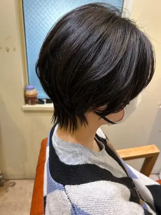 ショート カラー 久木原 ゆりのヘアスタイル