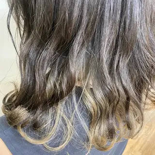 カラー SALOWIN栄 高須大貴のヘアスタイル