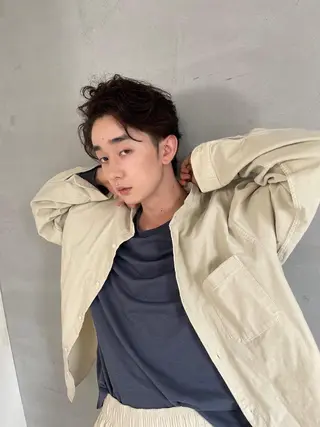 ショート パーマ メンズ 植田 能生のヘアスタイル