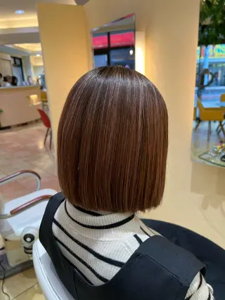 ショート 最高の髪質改善🩵 艶カラー 惠美のヘアスタイル