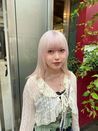ミディアム カラー ホワイト系はお任せ /ブリーチ/店長岩崎のヘアスタイル