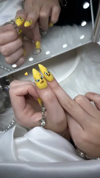 ネイル 加納 莉音のネイルデザイン