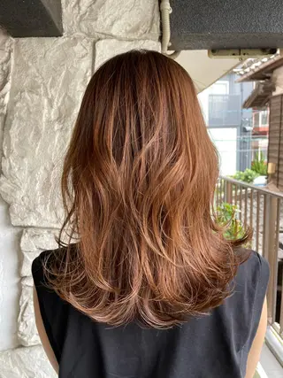 セミロング カラー 末石 智のヘアスタイル