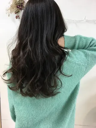 ロング カラー タナカ タクヤのヘアスタイル