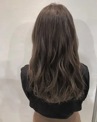 ロング カラー パーマ 冨永 志穂の眉毛・アイブロウイメージ