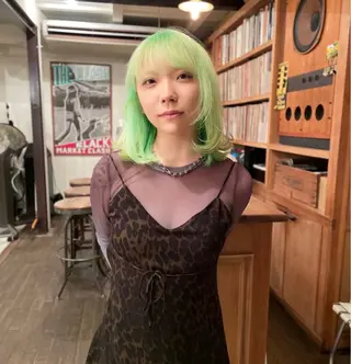 ミディアム カラー 篠江 廉のヘアスタイル