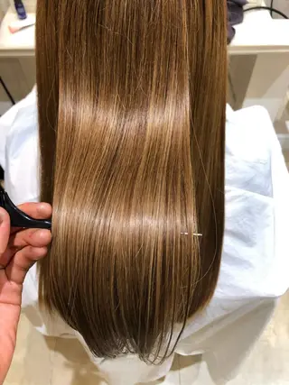 ロング izumi （いずみ）のヘアスタイル