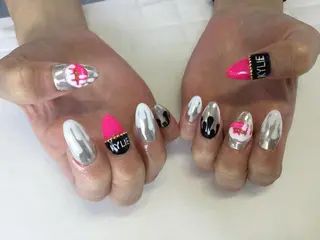 ネイル 💎🐰 saki. m 🐰💎のネイルデザイン