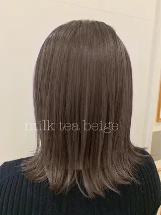ミディアム カラー ぱつっとボブ/ 小野あかねのヘアスタイル