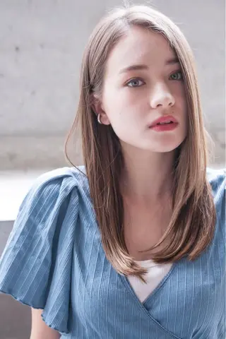 セミロング カラー ヘアアレンジ ミニボブ/ブリーチ 🌈MISATOのヘアスタイル