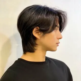 ショート メンズ 縮毛矯正をしている人 のためのカラーのヘアスタイル