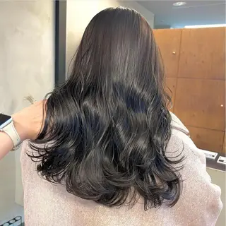 セミロング カラー パーマ ヘアアレンジ メンズ キッズ ネイル マツエク・マツパ アイブロウ 前川 朋香のヘアスタイル