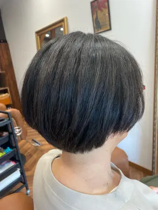 ショート カラー 【似合わせカット 】🦋岩崎 美保🐾のヘアスタイル