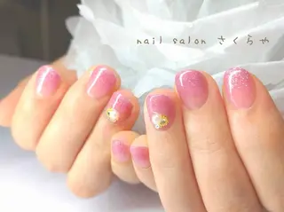 さくらや❤ パラジェル使用のネイルデザイン