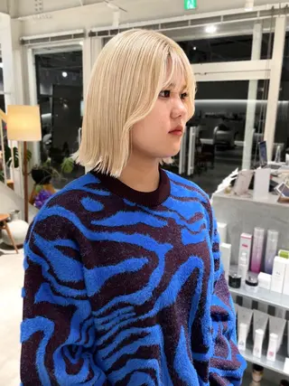 ミディアム カラー 林 千聖のヘアスタイル