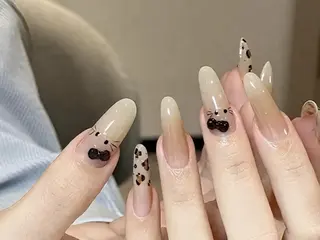 ネイル Hana Bloom Nail 練習モデルのネイルデザイン
