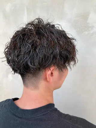 ショート パーマ メンズ 波巻きスパイラルパー マ/シャドウパーマ駿のヘアスタイル