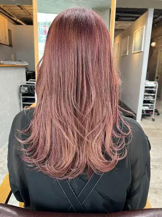 カラー 秋山 美奈のヘアスタイル