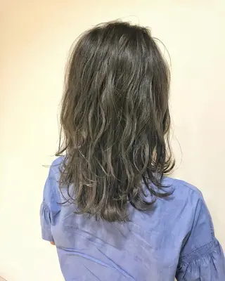 セミロング カラー Miru by INCE HAIRのヘアスタイル