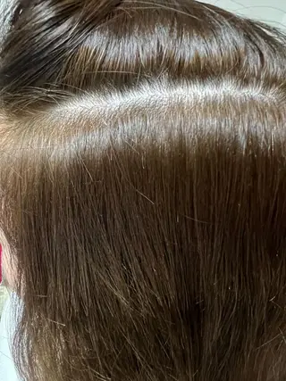 ロング 佐藤 百葉のヘアスタイル