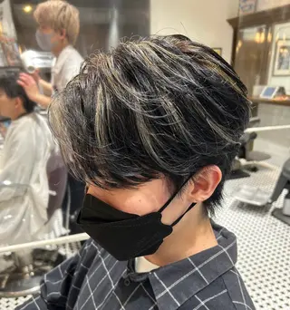 ミディアム カラー メンズ 榊原 貫太のヘアスタイル