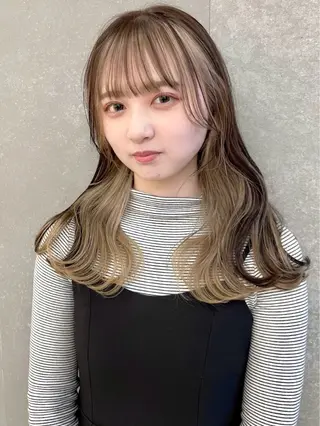 セミロング 水原　悠吾 ELISS　ブリーチのヘアスタイル