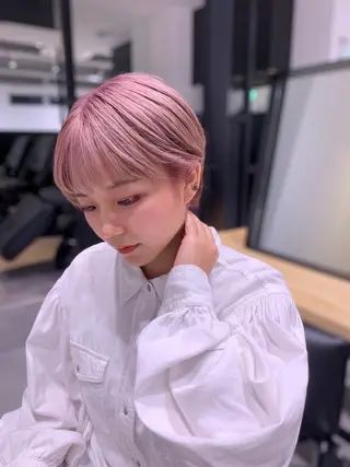 ショート カラー IT by ALBUM立川のヘアスタイル