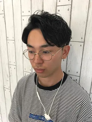 ショート カラー パーマ メンズ 🟦メンズパーマ🟦 横浜駅｜小上馬淳司のヘアスタイル