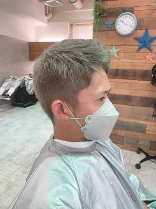 カラー メンズ 佐々木 雪菜のヘアスタイル