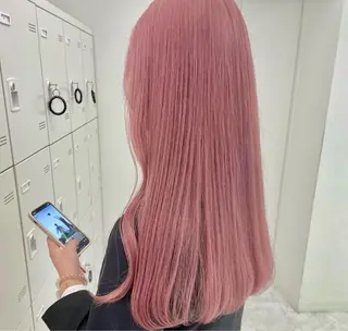 ミディアム カラー ヘアアレンジ 🫧モテる💗ダメー ジレスハイトーン🫧のヘアスタイル