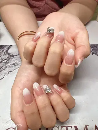 ネイル ガレンドウ 白澤 愛子のネイルデザイン